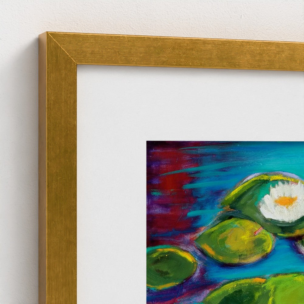 prodigi-media-sync:v1:Red Bridge:classic-framed-mat/gold/closeup